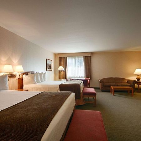 Best Western Oak Meadows Inn Сейнт Хелънс Екстериор снимка