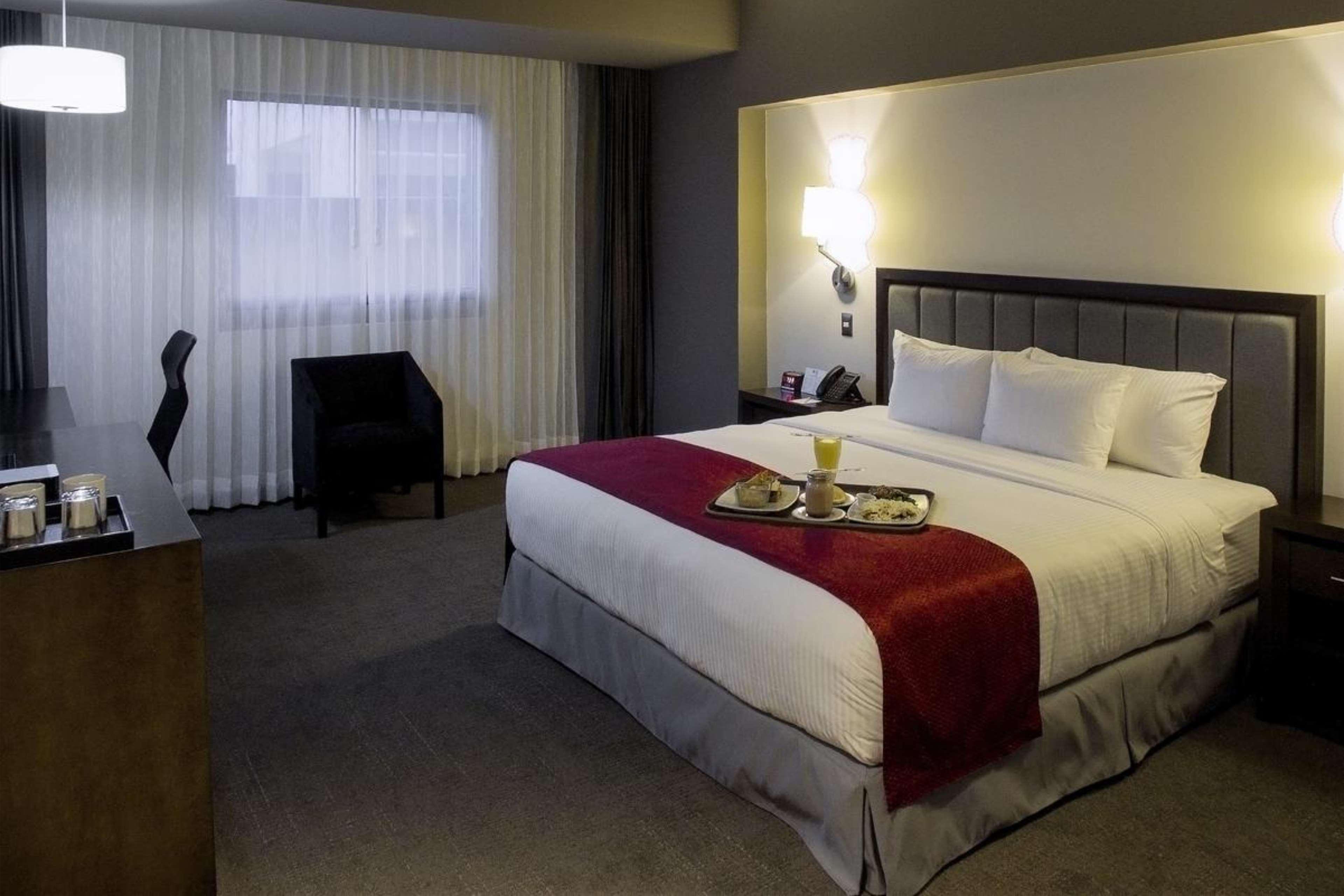 Best Western Oak Meadows Inn Сейнт Хелънс Екстериор снимка