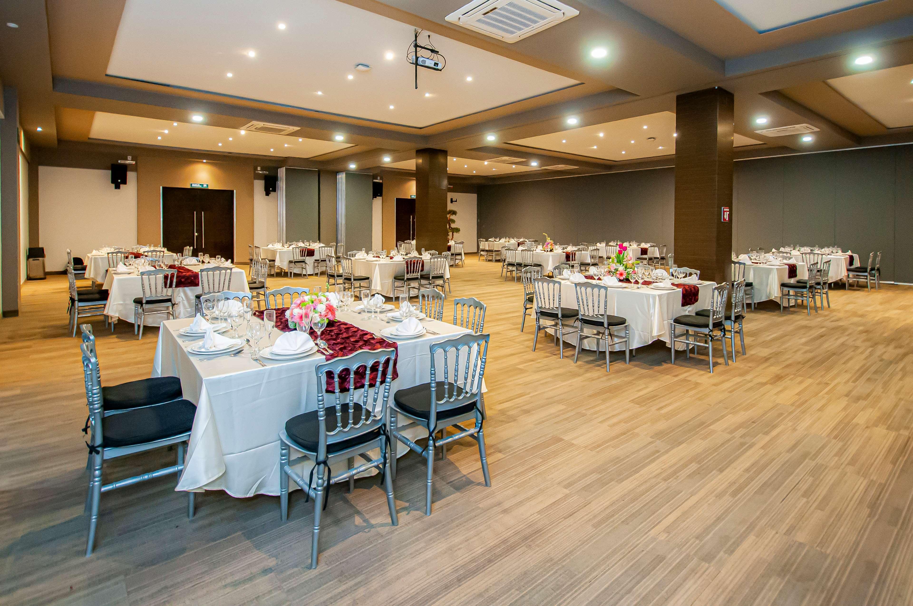 Best Western Oak Meadows Inn Сейнт Хелънс Екстериор снимка