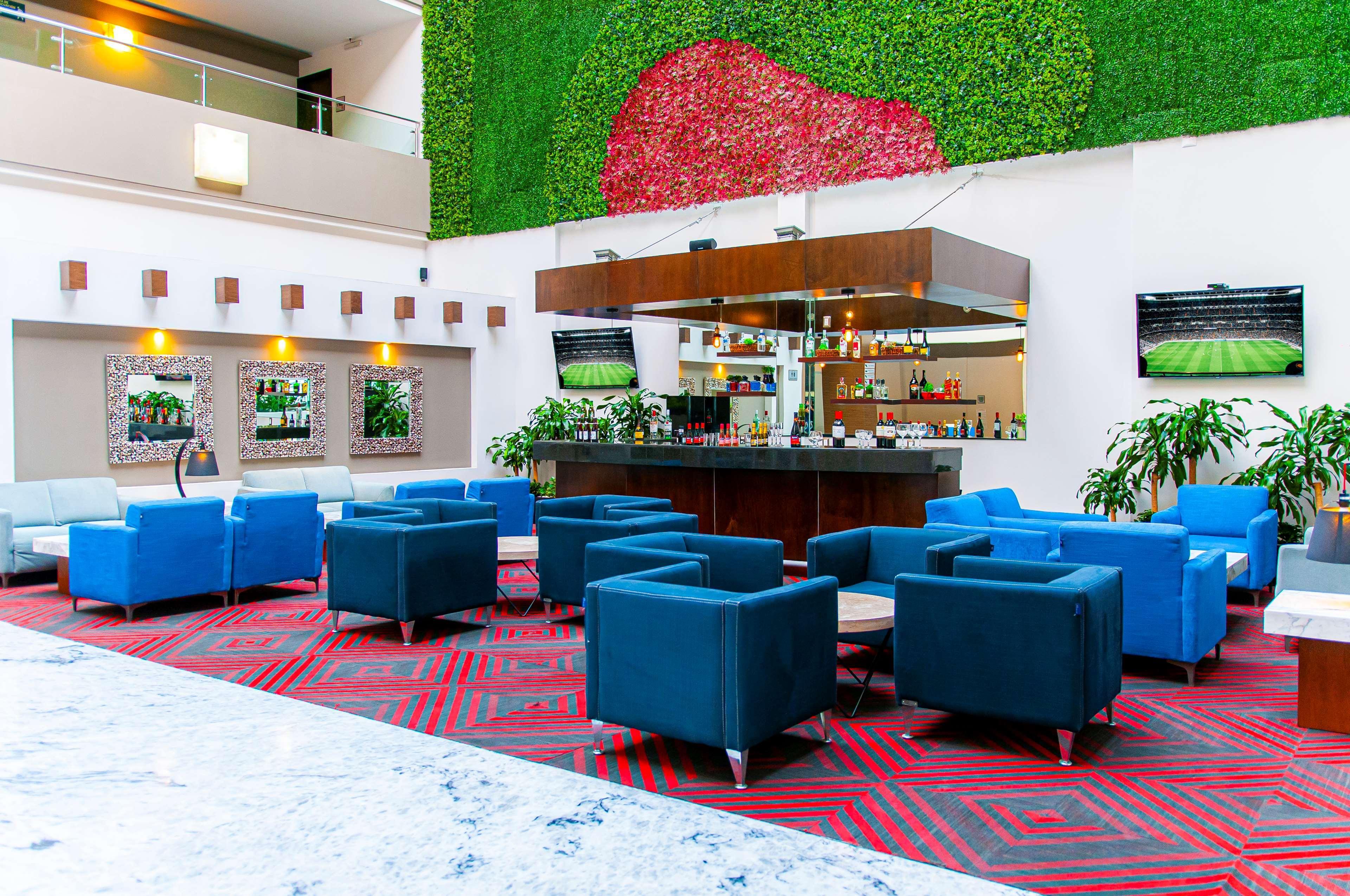 Best Western Oak Meadows Inn Сейнт Хелънс Екстериор снимка