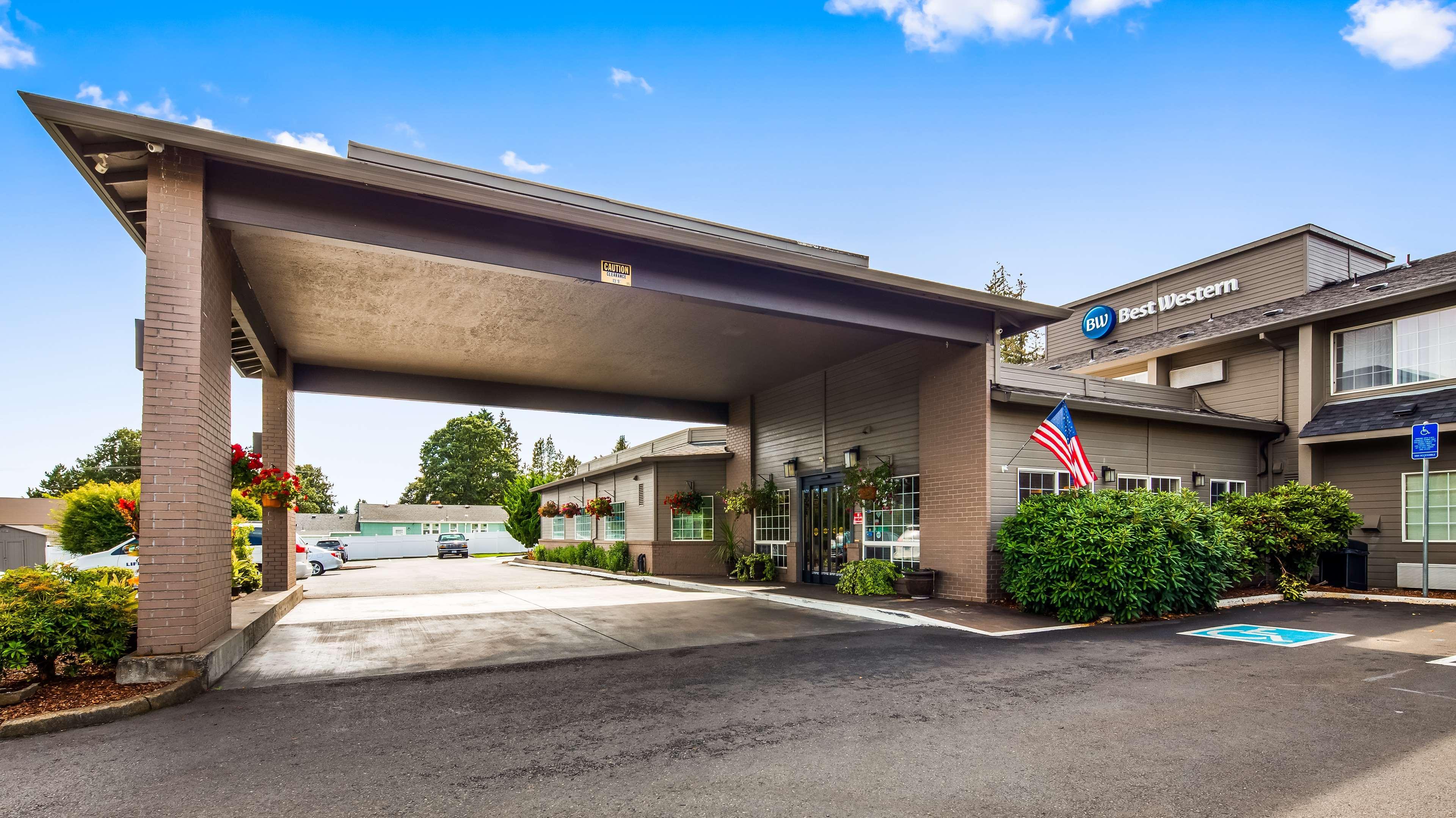 Best Western Oak Meadows Inn Сейнт Хелънс Екстериор снимка