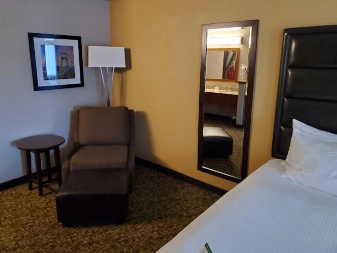 Best Western Oak Meadows Inn Сейнт Хелънс Екстериор снимка
